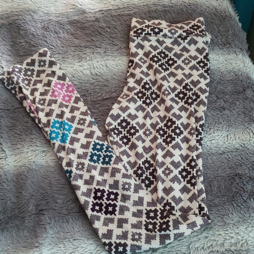 Grey heart design leggings